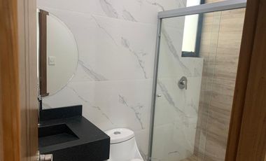 CASA EN VENTA NUEVA PALMA REAL  CERR. BISONTE