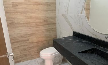 CASA EN VENTA NUEVA PALMA REAL  CERR. BISONTE