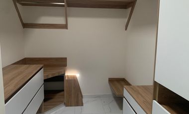 CASA EN VENTA NUEVA PALMA REAL  CERR. BISONTE
