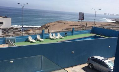 ARRIENDO DEPARTAMENTO FRENTE AL MAR