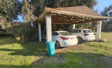 VENTA CASA EN PARCELA, CERNANO A CENTRO DE TALAGANTE