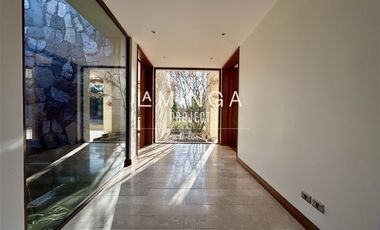 Casa en Arriendo en Hacienda
