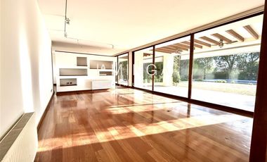Casa en Arriendo en Hacienda