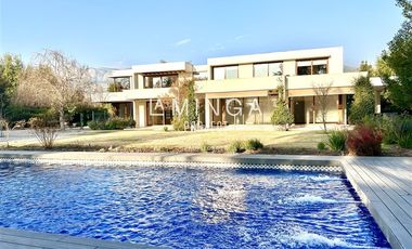 Casa en Arriendo en Hacienda