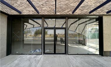 Local de 61 M en Plaza Paseo Acacia  Juárez Chih.