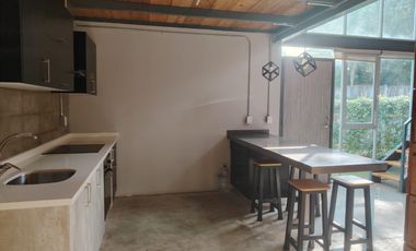Loft en venta en condominio en Lomas de Cortes