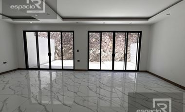 CASA EN VENTA EN TORRALBA