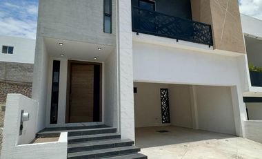 CASA EN VENTA EN TORRALBA