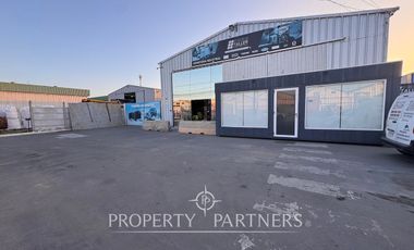 Arriendo Propiedad Comercial con Galpon de 450m2 en Barrio Industrial