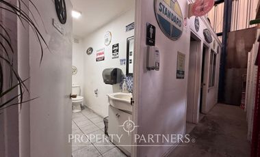 Arriendo Propiedad Comercial con Galpon de 450m2 en Barrio Industrial