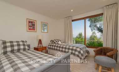 Impresionante casa en condominio de Sta Rita Las Majadas Pirque