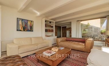 Impresionante casa en condominio de Sta Rita Las Majadas Pirque