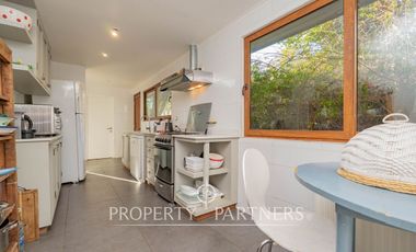 Impresionante casa en condominio de Sta Rita Las Majadas Pirque