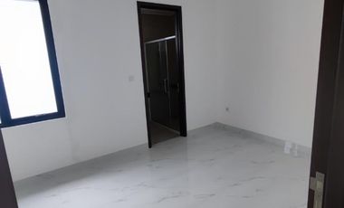 Disewa Murah Permata Hijau Residence PIK 2 Ukuran 10x20 Hook