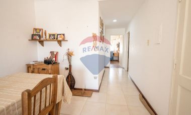 Semipiso de 2 dormitorios en venta en zona Centro