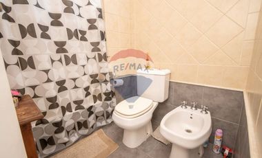 Semipiso de 2 dormitorios en venta en zona Centro