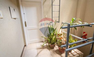 Semipiso de 2 dormitorios en venta en zona Centro