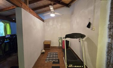 CASA 3 AMBIENTES EN VENTA EN BERAZATEGUI CON PATIO
