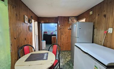 CASA 3 AMBIENTES EN VENTA EN BERAZATEGUI CON PATIO