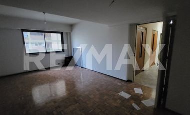 Venta dpto 2 dormitorio Céntrico  Galería  Jardín
