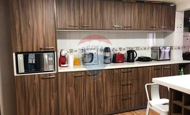 CASA CON PISCINA, QUINCHO Y COCINA RENOVADA
