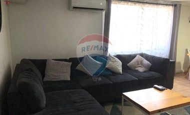 CASA CON PISCINA, QUINCHO Y COCINA RENOVADA