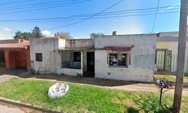 Terreno con casa Berazategui Venta 10x53