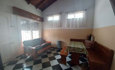 CASA 4 AMBIENTES EN VENTA APTA CREDITO