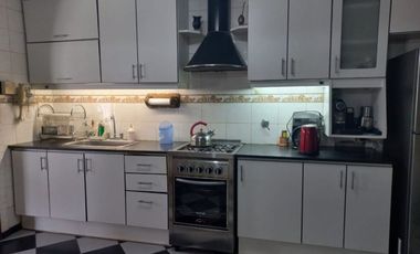 CASA 4 AMBIENTES EN VENTA APTA CREDITO