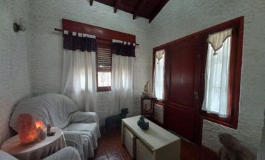 CASA 4 AMBIENTES EN VENTA APTA CREDITO