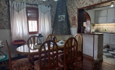 CASA 4 AMBIENTES EN VENTA APTA CREDITO