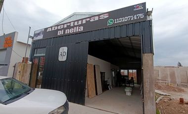LOCAL CON POSIBILIDAD DE VIVIENDA EN SAN VICENTE