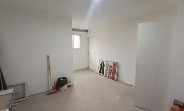 LOCAL CON POSIBILIDAD DE VIVIENDA EN SAN VICENTE