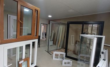 LOCAL CON POSIBILIDAD DE VIVIENDA EN SAN VICENTE