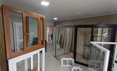 LOCAL CON POSIBILIDAD DE VIVIENDA EN SAN VICENTE