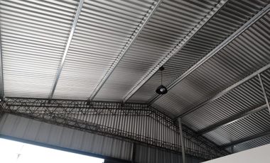 LOCAL CON POSIBILIDAD DE VIVIENDA EN SAN VICENTE