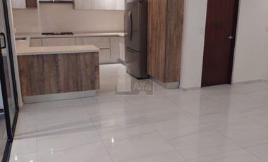 Venta casa 5 recs y 5.5 baños en Residencial RIO, Cancún Quintana Roo