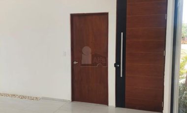 Venta casa 5 recs y 5.5 baños en Residencial RIO, Cancún Quintana Roo