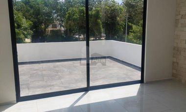Venta casa 5 recs y 5.5 baños en Residencial RIO, Cancún Quintana Roo