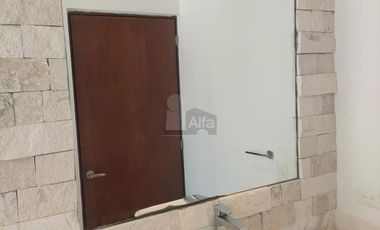 Venta casa 5 recs y 5.5 baños en Residencial RIO, Cancún Quintana Roo