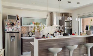 EN VENTA CASA 3 DORM C/ PILETA B° SANTA ANGELA III