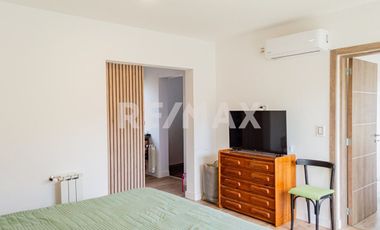 EN VENTA CASA 3 DORM C/ PILETA B° SANTA ANGELA III