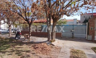 VENTA CASA (PH) 2 DORMITORIOS, GOB. DENIS 504, NQN