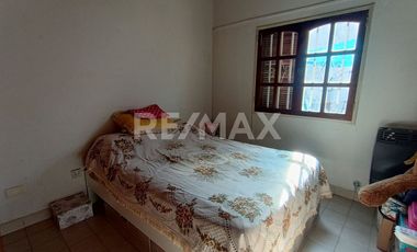 VENTA CASA (PH) 2 DORMITORIOS, GOB. DENIS 504, NQN