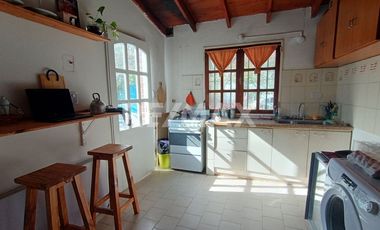 VENTA CASA (PH) 2 DORMITORIOS, GOB. DENIS 504, NQN