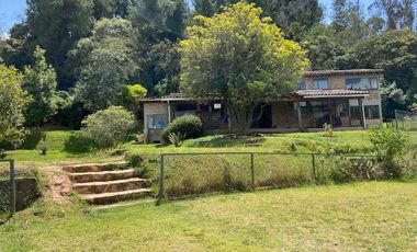 Espectacular casa campestre en arriendo sector El Chocolatero en La Calera