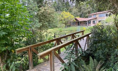 Espectacular casa campestre en arriendo sector El Chocolatero en La Calera