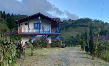 🏡 CASA LOTE EN ARRIENDO UBICADO EN LA ESTRELLA SECTOR LA BERMEJALA