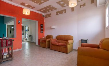 CASA EN VENTA BERISSO