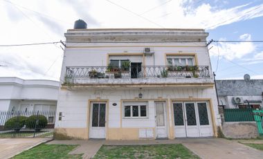 CASA EN VENTA BERISSO